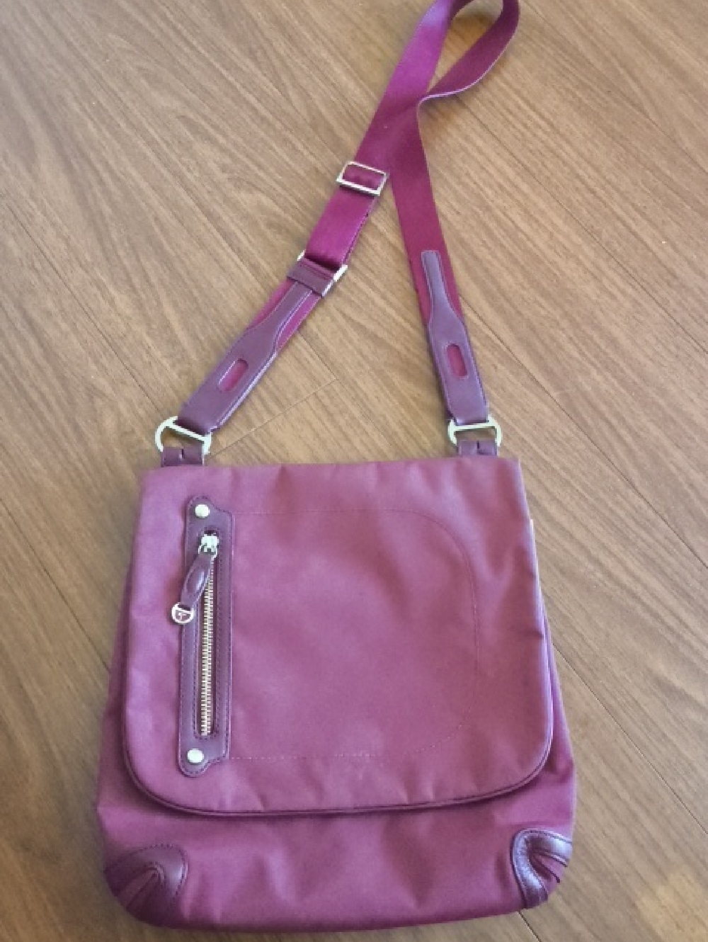 Tumi Women’s Burgundy Crossbody Shoulder Bag Red